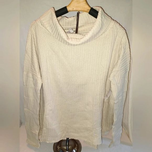 🍒 NWT - Free People Juicy Stone Cold Long Sleeve Waffle Knit Top - Picture 1 of 7